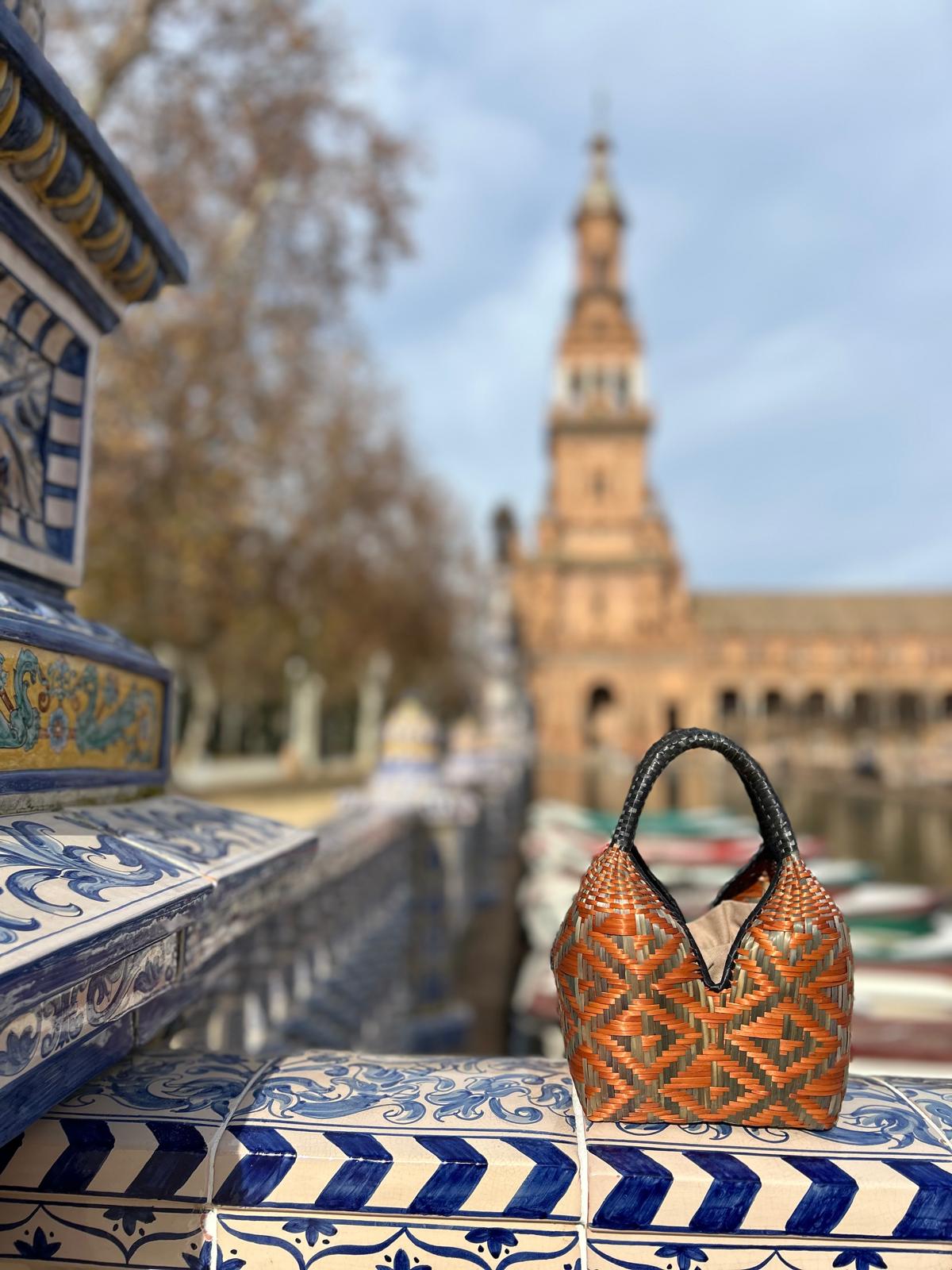 Bolso "Mini Brunita" gris verdoso y marrón